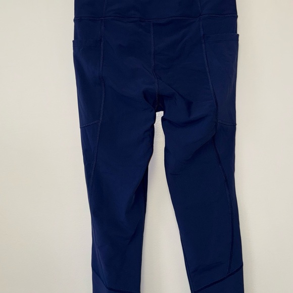 Victoria’s Secret Sport (Small) Blue Total Knockout Capris Leggings - Picture 2 of 3